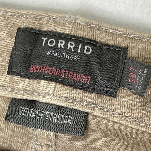 TORRID Boyfriend Straight Vintage Stretch Mid-Rise Tan Cream Jean Size 18T NEW - Picture 6 of 11